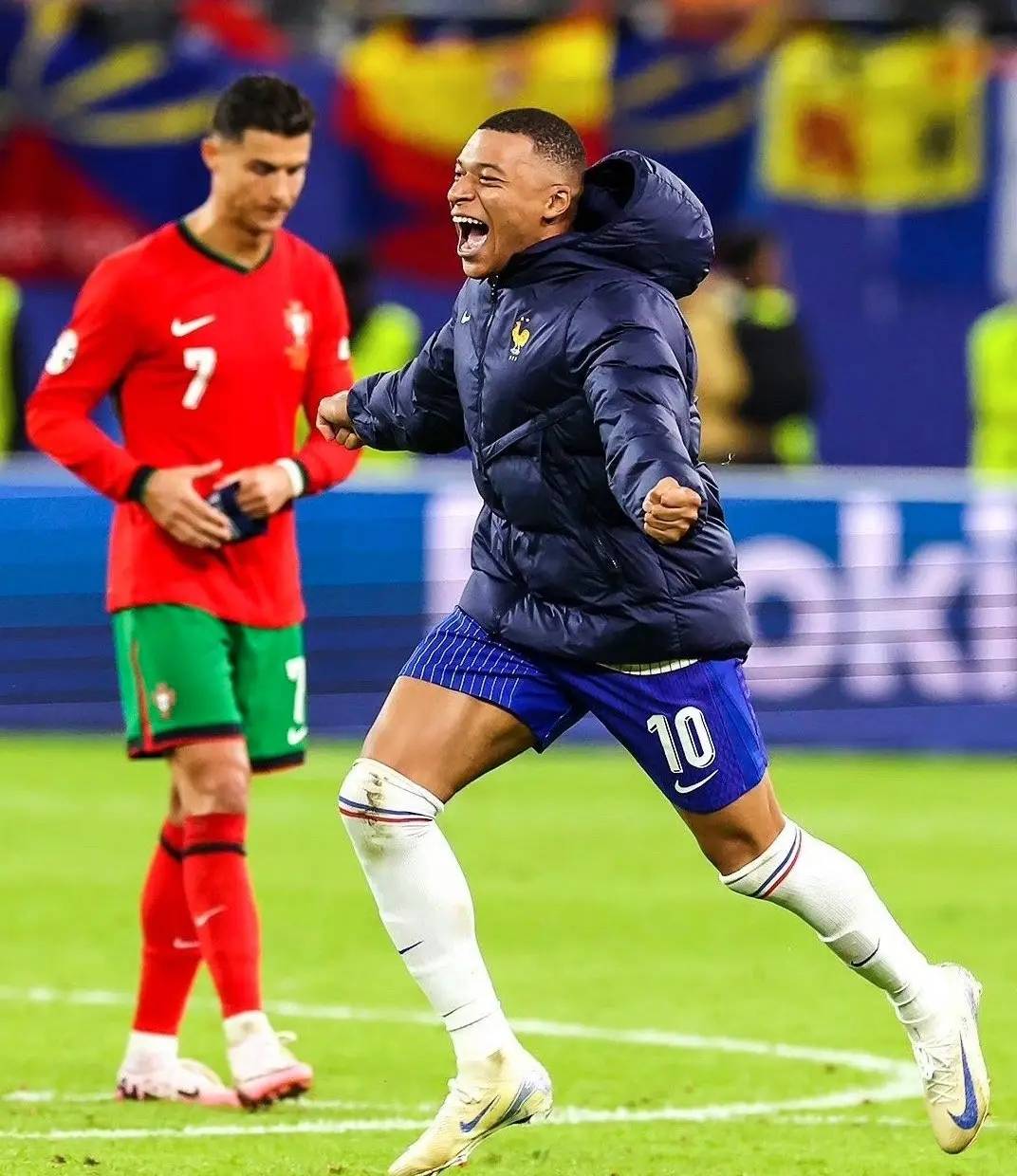 爱游戏体育-姆巴佩焦点对战，穆雷与30激战拜仁分钟，险胜胜负难料！热度持续攀升-爱游戏体育