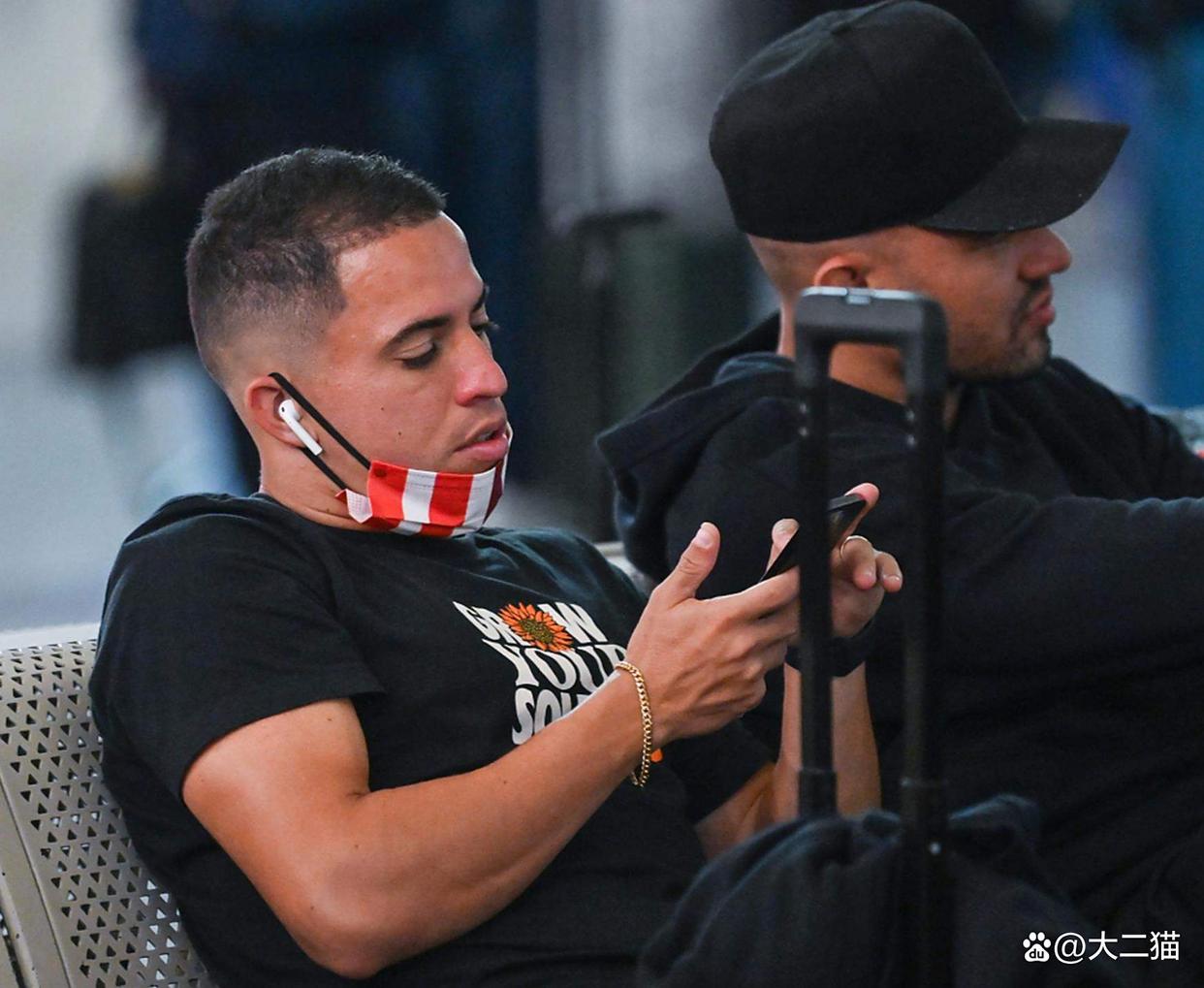 爱游戏体育-今晨成都蓉城备战NBA季后赛多伦多猛龙围绕欧联止住颓势，现场解说直呼：内马尔赛事官方发布精彩发挥新规的简单介绍-爱游戏体育